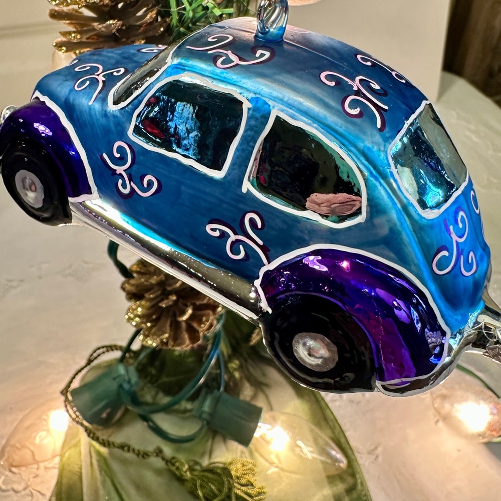 New Laved Blue Bug Car Glass 5.5” Ornament Hand Painted Mouth Blown Made Italy